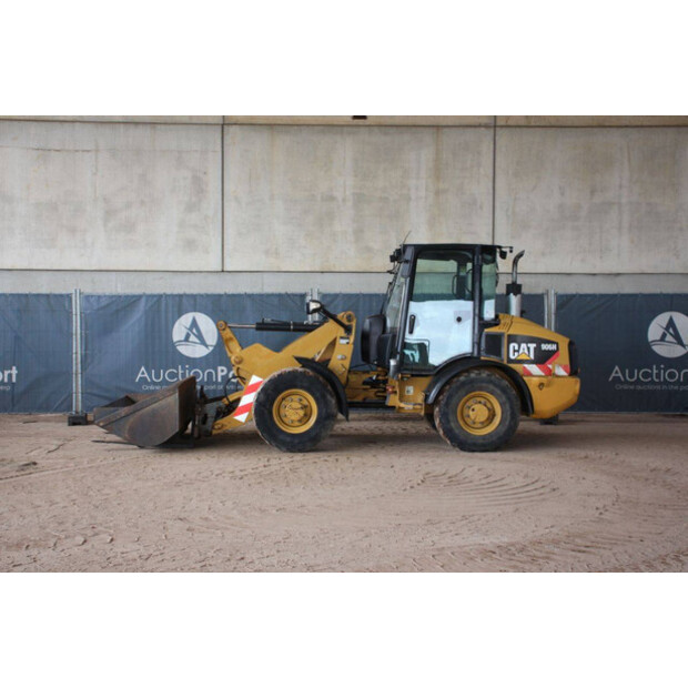 2011 كاتربيلر 906H-43200030