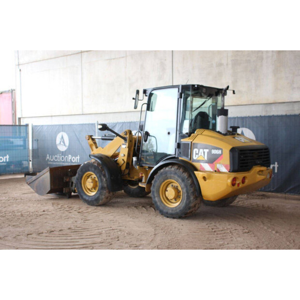 2011 كاتربيلر 906H-43200031