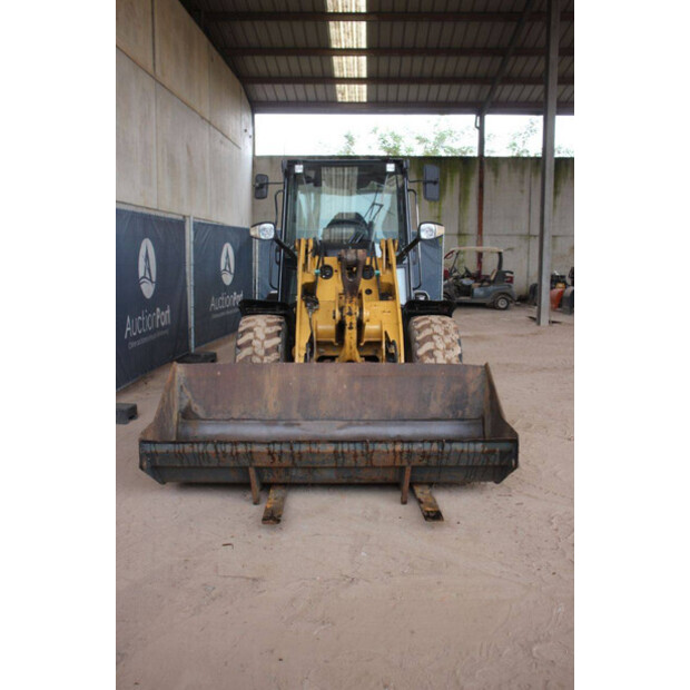 2011 كاتربيلر 906H-43200035