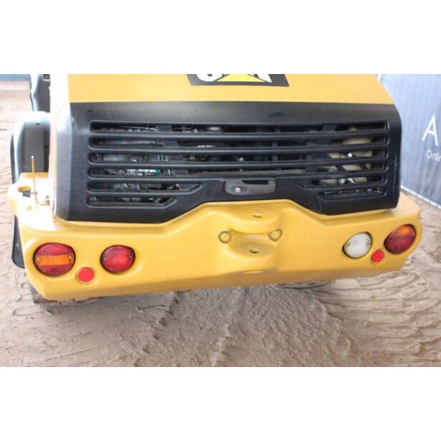 2011 كاتربيلر 906H-43200045