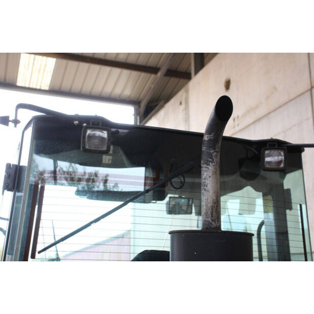 2011 كاتربيلر 906H-43200046