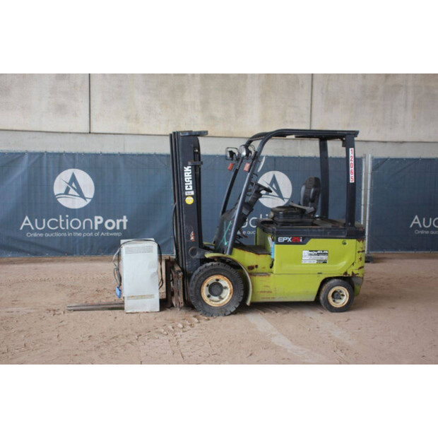 2019 كلارك EPX25i-43200331