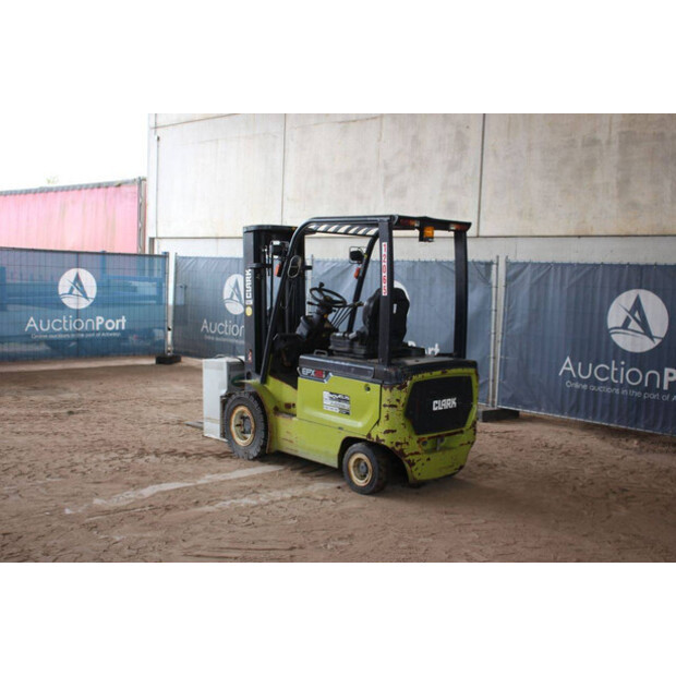 2019 كلارك EPX25i-43200333