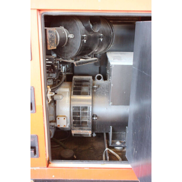 2011 Sdmo R220-43201180