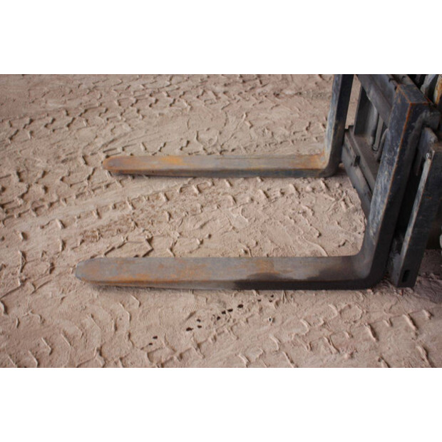 2005 Hyster H5.50XM-43201251