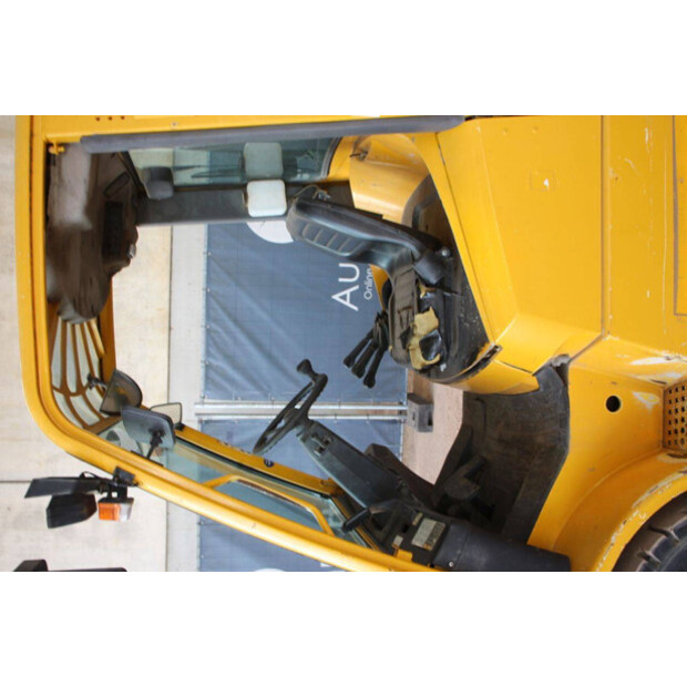 2005 Hyster H5.50XM-43201258