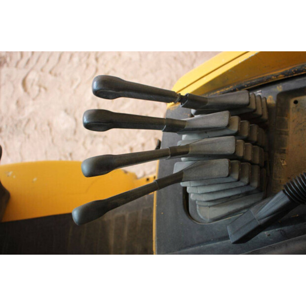 2005 Hyster H5.50XM-43201263