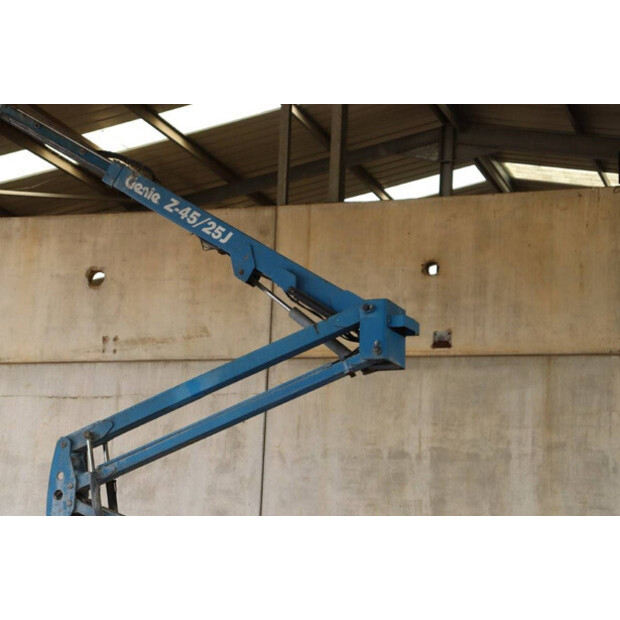 2008 جيني Z-45/25-43201451