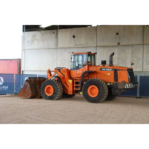 2011 Doosan DL420-43201504