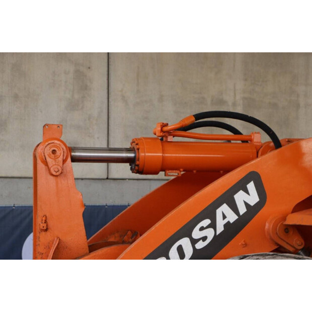 2011 Doosan DL420-43201517