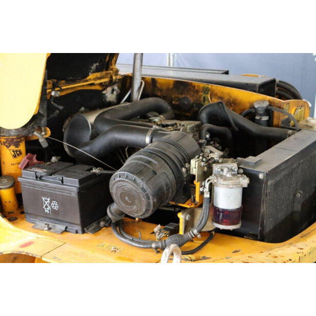 جيه سي بي 520-40-43201762