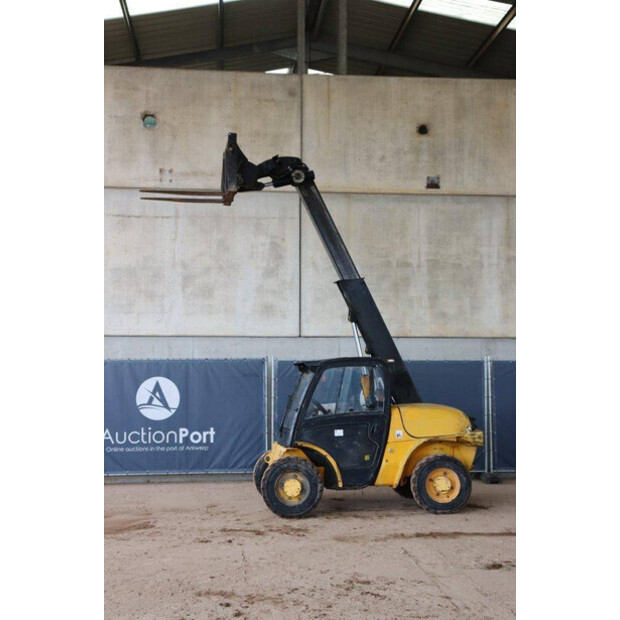 جيه سي بي 520-40-43201777