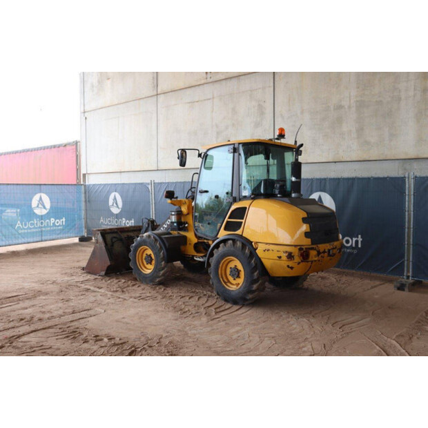 2010 Volvo L25F-P-43201784