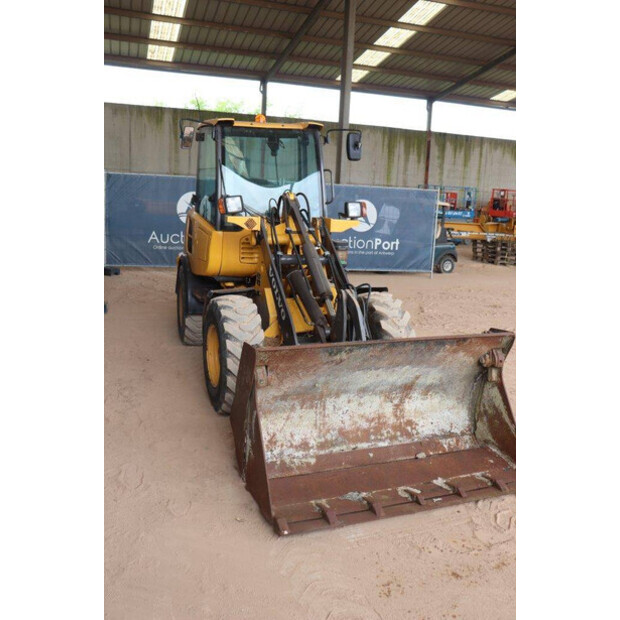 2010 Volvo L25F-P-43201787