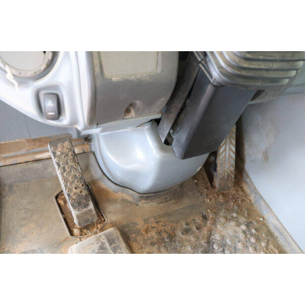 2010 Volvo L25F-P-43201807