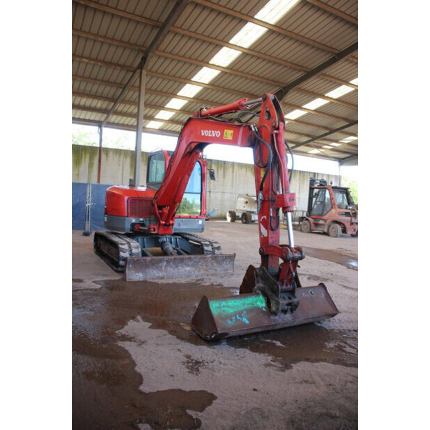 2018 فولفو ECR88D-43202018