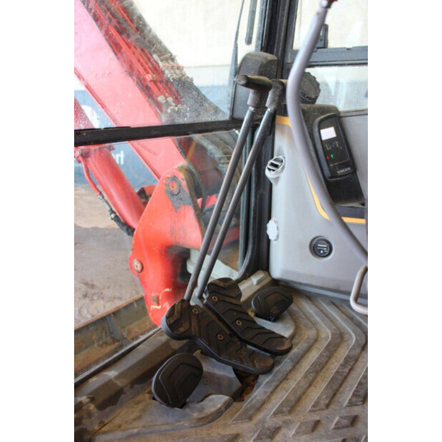 2018 فولفو ECR88D-43202041