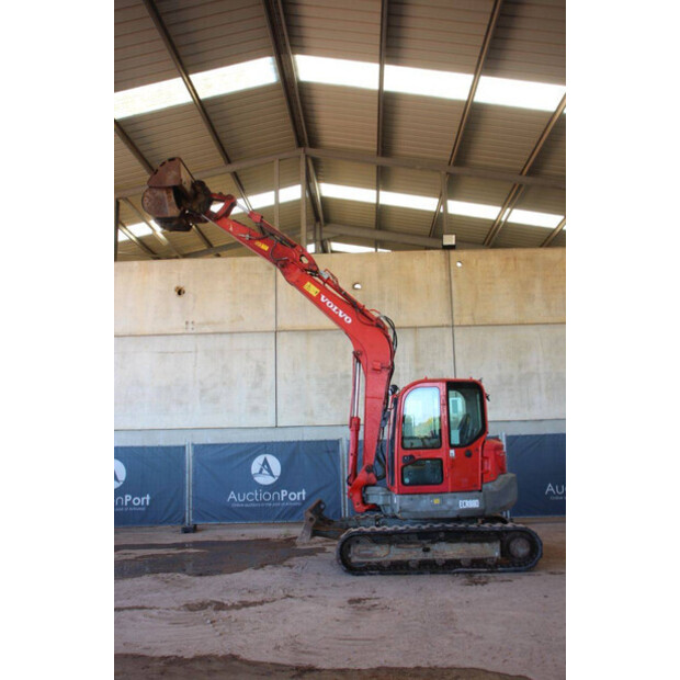 2018 فولفو ECR88D-43202049