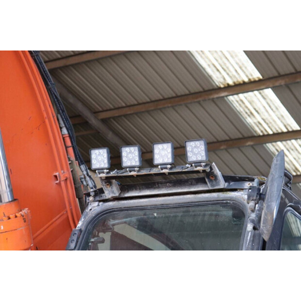 2020 هيتاشى ZX190LC-6-43202065