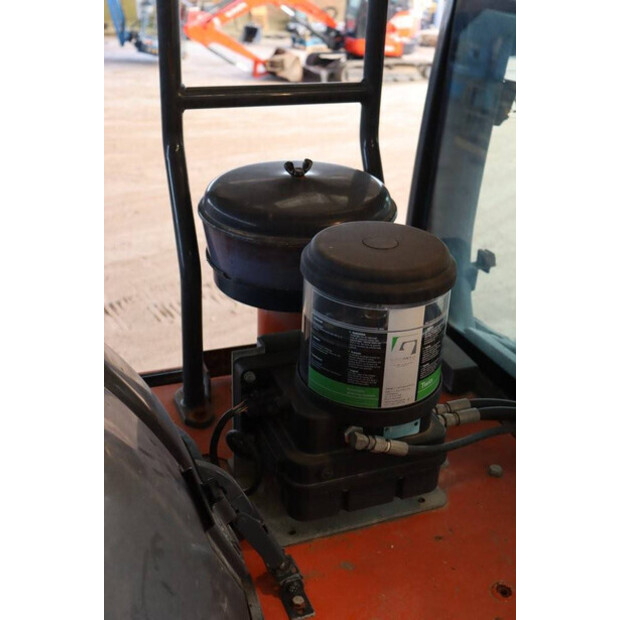 2020 هيتاشى ZX190LC-6-43202082