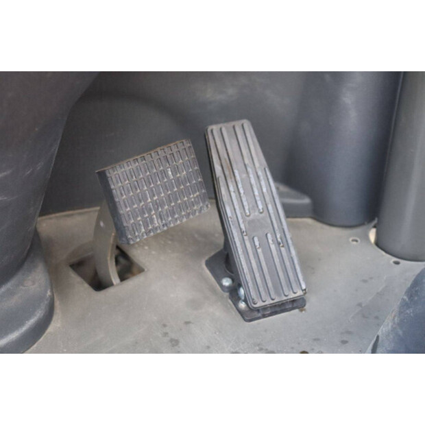 2020 Ausa D120 AHA-43202564