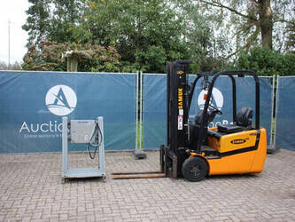 صورة ل رافعات شوكية 2007 ساموك HJ13 للبيع في بلجيكا