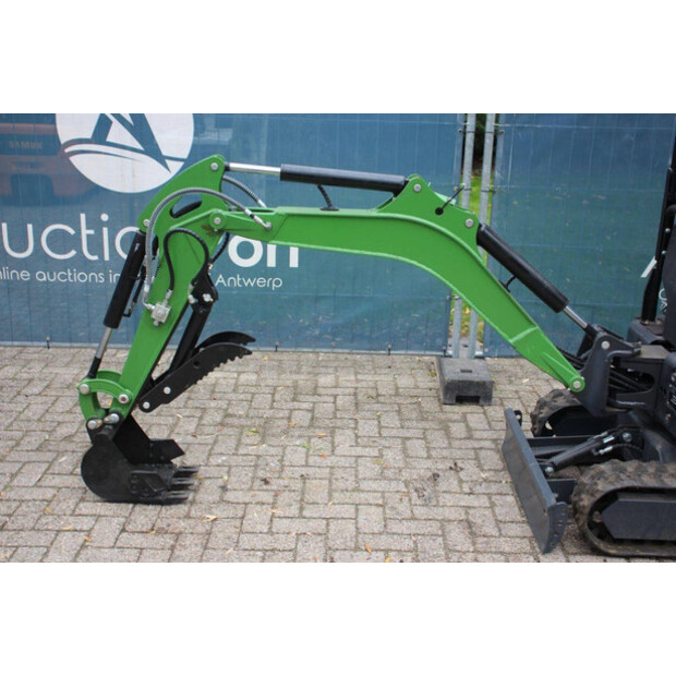 2025 ماك برو MP13G-43202774