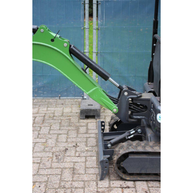 2025 ماك برو MP13G-43202777