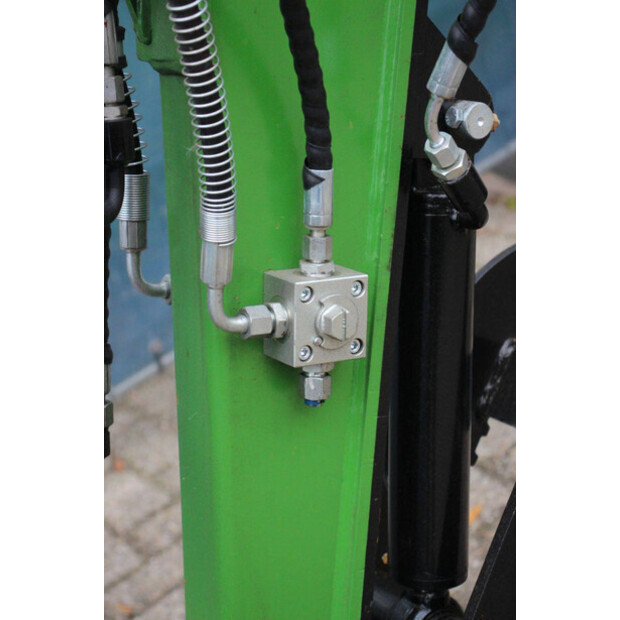 2025 ماك برو MP13G-43202782