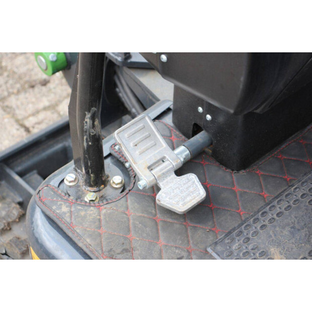 2025 ماك برو MP13G-43202792