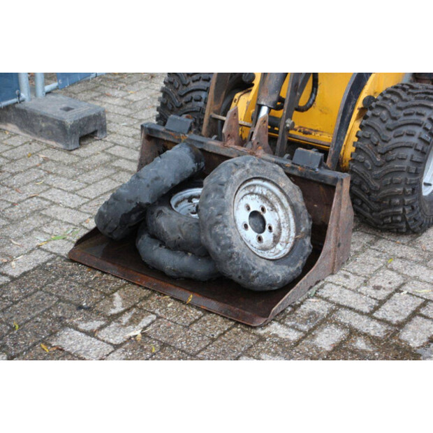 سكيدستر M10X-43202809