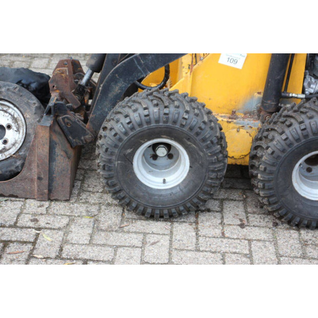 سكيدستر M10X-43202811