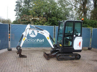 صورة ل حفارات 2016 بوبكات E19