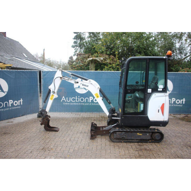 2016 بوبكات E19-43202935