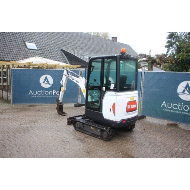 2016 بوبكات E19-43202936