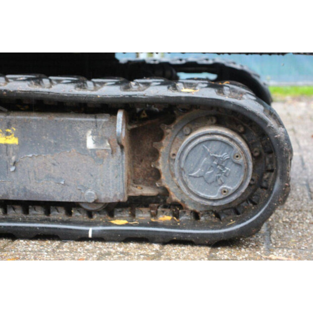 2016 بوبكات E19-43202954