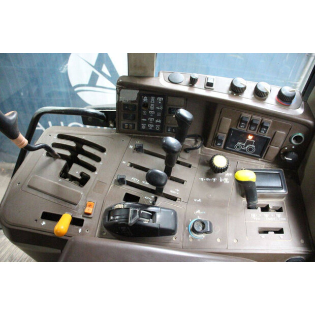 2004 JOHN DEERE 6320 PREMIUM-43203202