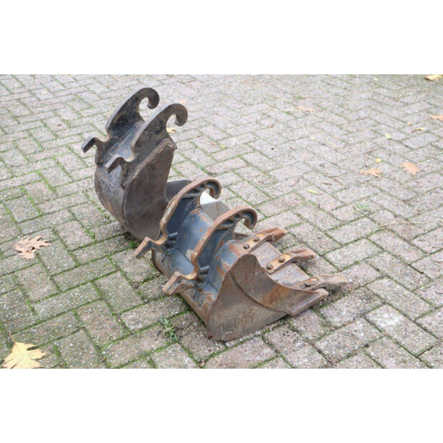 2018 KUBOTA U17-3-43203533