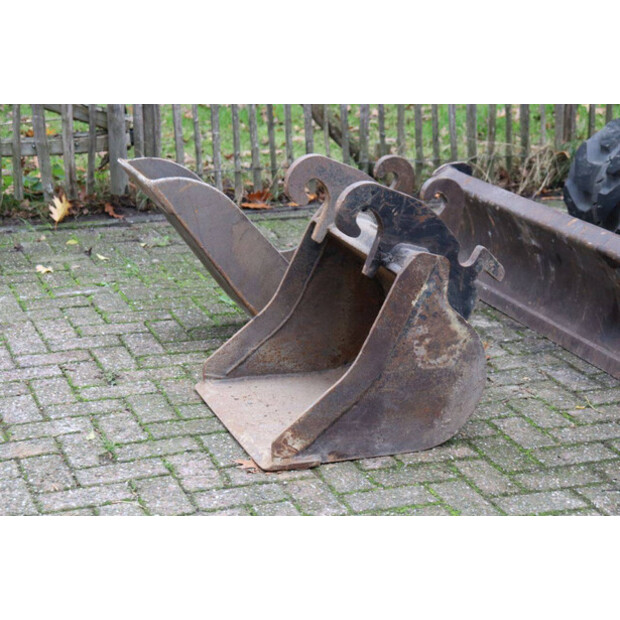 2017 KUBOTA U55-4-43203585