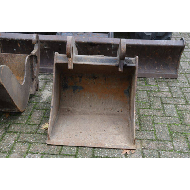 2017 KUBOTA U55-4-43203587