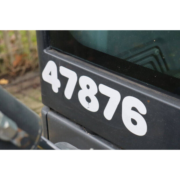 2021 بوبكات E17-43203609