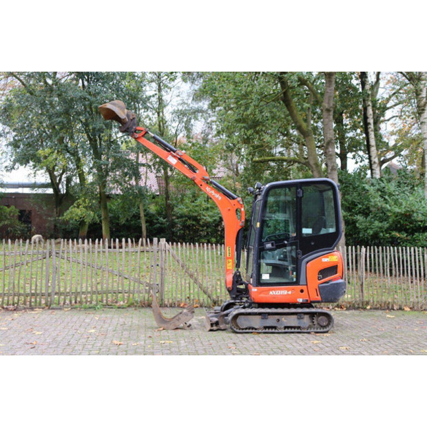 2018 كوبوتا KX019-4-43203690