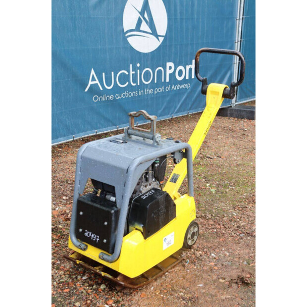 2017 نيوسون DPU-43204094