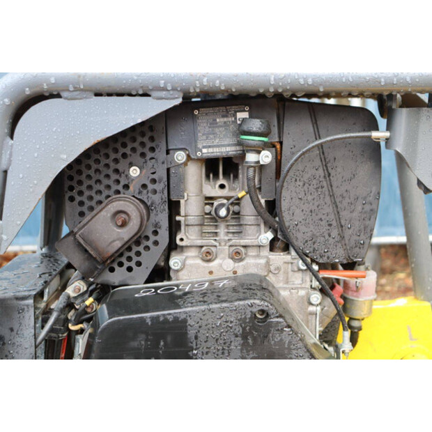 2017 نيوسون DPU-43204098