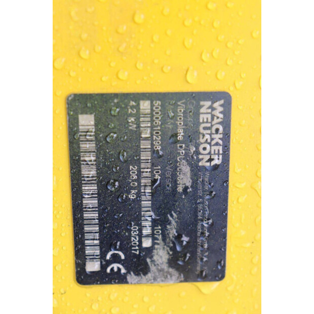 2017 نيوسون DPU-43204102