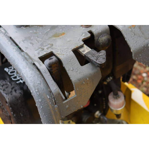 2017 نيوسون DPU-43204103