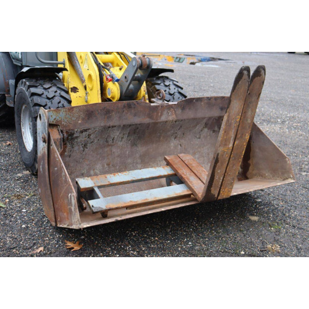 2018 نيوسون WL70-43204149