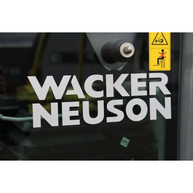 2018 نيوسون WL70-43204159