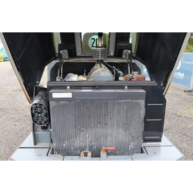 2018 نيوسون WL70-43204164