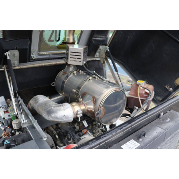 2018 نيوسون WL70-43204165